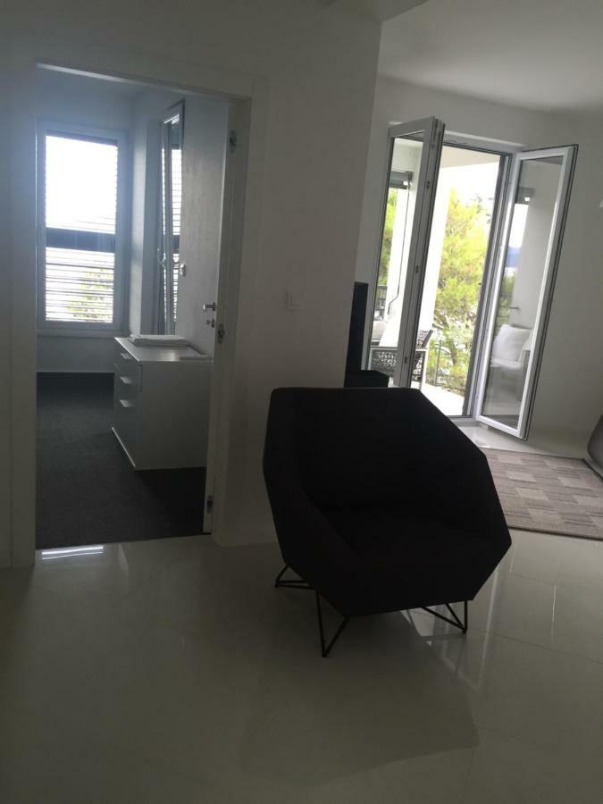Villa Franka Brela Exteriör bild